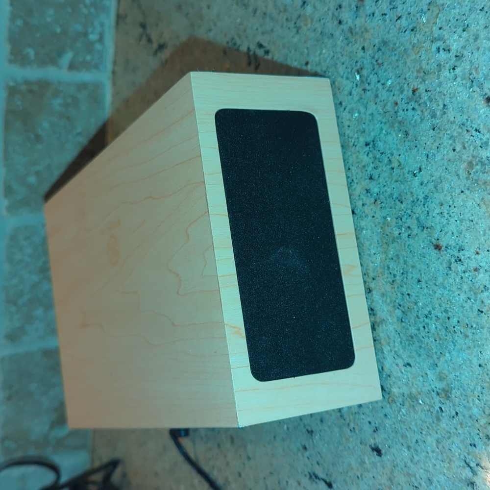 GOgroove BlueSYNC TYM Bluetooth Wireless Stereo Speaker & Wooden Alarm Clock - Picture 11 of 13